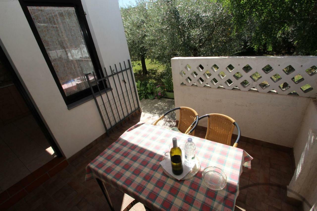 Apartment Sasa Bozac Пореч Экстерьер фото