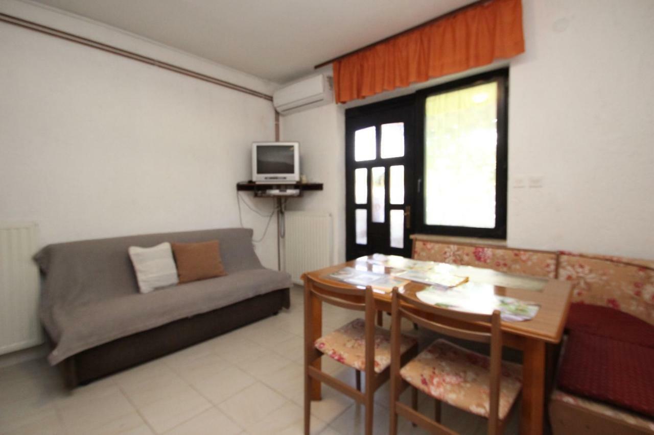 Apartment Sasa Bozac Пореч Экстерьер фото